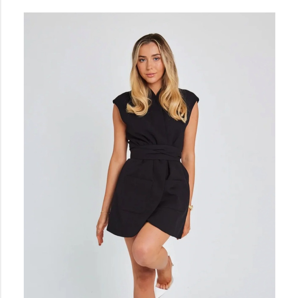 NWT Odd Muse Ultimate Muse Sleeveless Dress